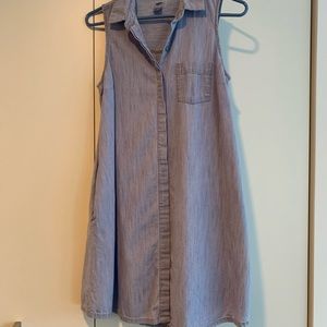 Old Navy sleeveless denim shirt dress
